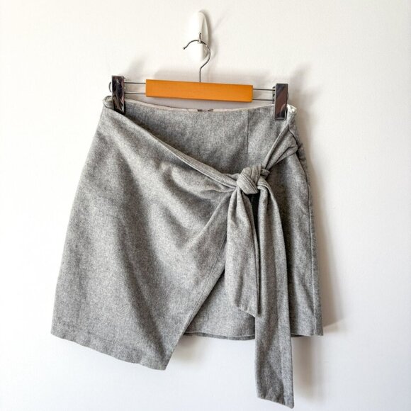 Aritzia Wilfred Dorine Mini Skirt Wool Cashmere Silk Wrap Grey Size 6 - Picture 6 of 9